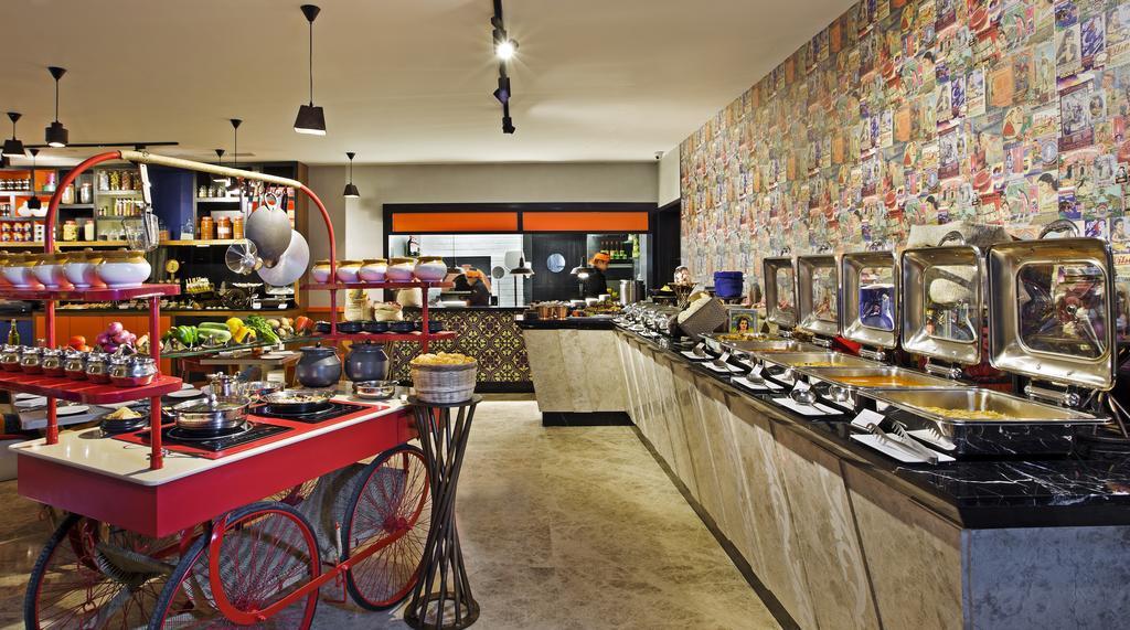 Zone By The Park Coimbatore Exterior foto